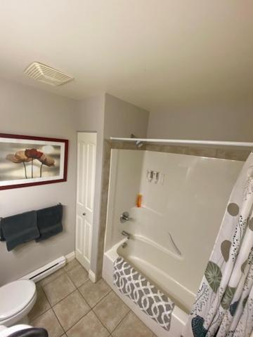 Guest Suites On Benvenuto Brentwood Bay エクステリア 写真